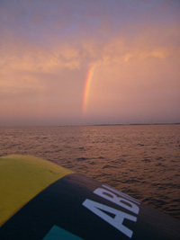 boei IJsselmeer Muiden regenboog water