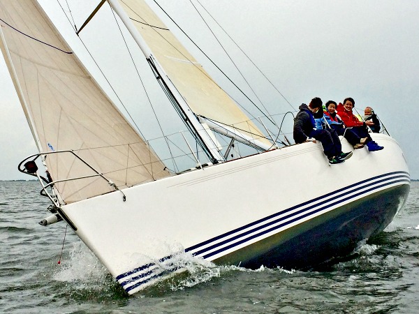 Varen op een IMX40 zeiljacht is een geweldige ervaring
