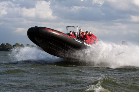 Rib varen in Muiden op het IJsselmeer - vastgelegd door een professioneel watersportfotograaf