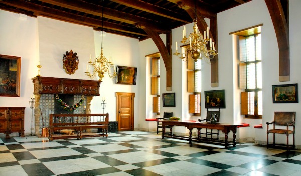 Vergaderen is onder andere mogelijk in de Ridderzaal